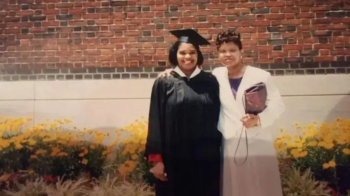 Veronica Womack at her University of Alabama BA graduation